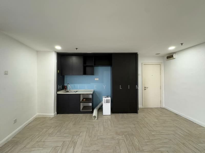 Service Residence for Rent at SOHO @ Empire City - Hailey Lim - Living & Kitchen Area - PropertyGuru.com.my