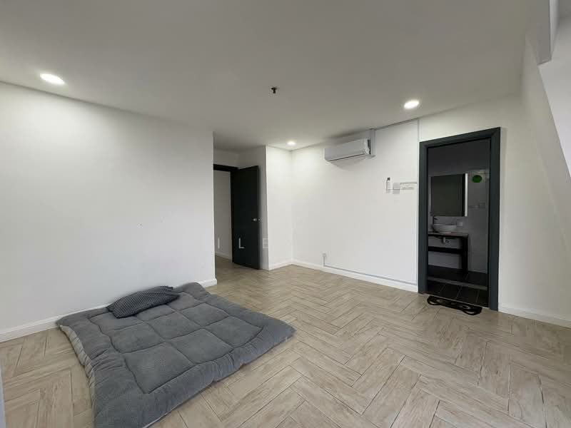 Service Residence for Rent at SOHO @ Empire City - Hailey Lim - Master Bedroom - PropertyGuru.com.my