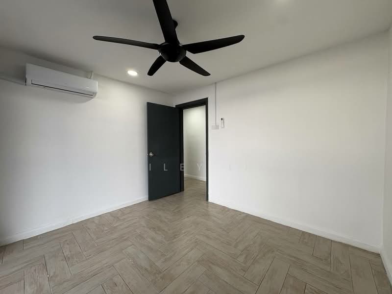 Service Residence for Rent at SOHO @ Empire City - Hailey Lim - Second Bedroom - PropertyGuru.com.my