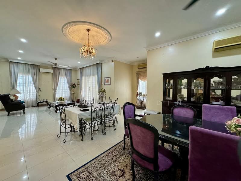 Bungalow for Sale in Bukit Jelutong (Shah Alam) - Shiqin Saidin - Living Room - PropertyGuru.com.my