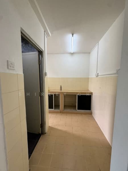 Flat for Rent at Pangsapuri Meranti - Shirley Chan - Kitchen - PropertyGuru.com.my