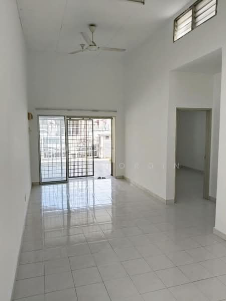 1-storey Terraced House for Sale in Alam Suria (Puncak Alam) - Seri Nordin - PropertyGuru.com.my