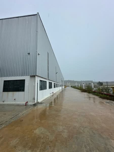 Factory for Sale in Shah Alam (Selangor) - Sue Ahmad - Exterior - PropertyGuru.com.my