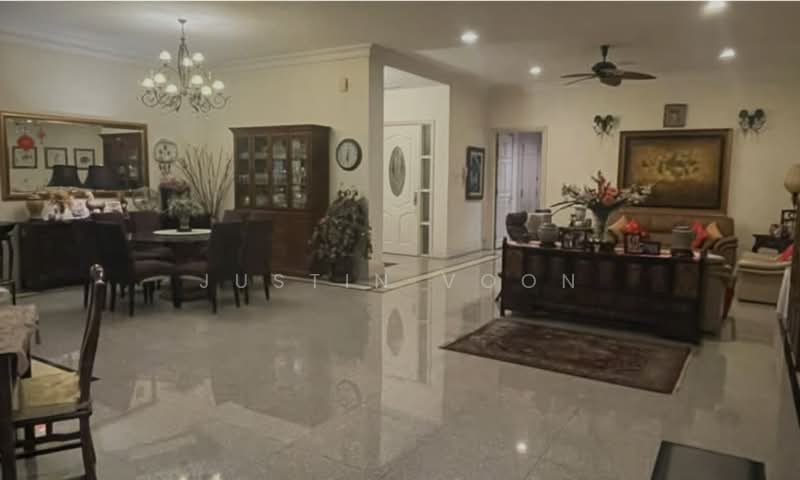 Pangsapuri untuk Dijual di 16 Taman U-Thant - Justin Voon - Living Room - PropertyGuru.com.my