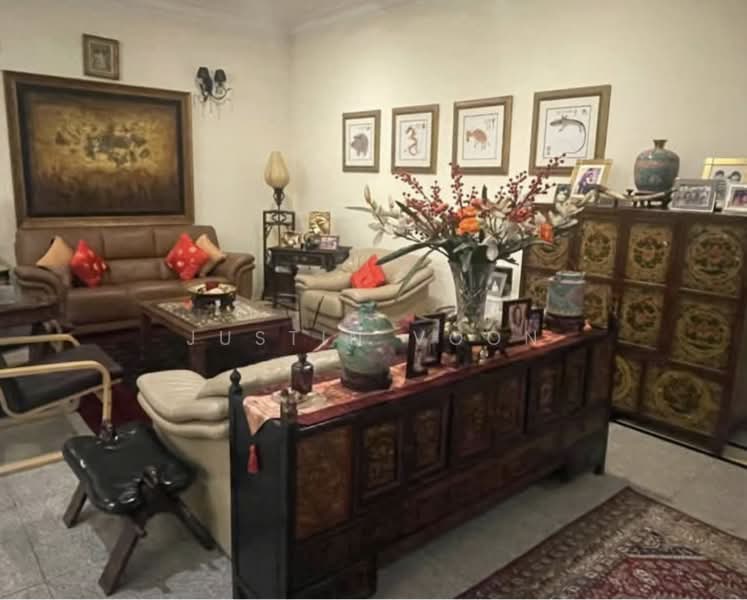 Pangsapuri untuk Dijual di 16 Taman U-Thant - Justin Voon - Living Room - PropertyGuru.com.my