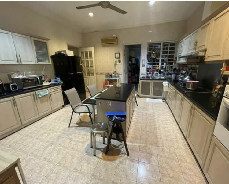 Pangsapuri untuk Dijual di 16 Taman U-Thant - Justin Voon - Kitchen - PropertyGuru.com.my