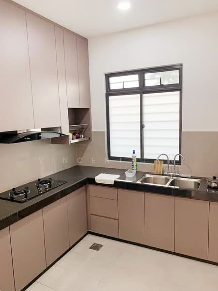 2.5-storey Terraced House for Sale in Taman Equine (Seri Kembangan) - Vincent Tan - Kitchen - PropertyGuru.com.my