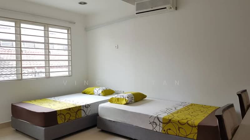 2.5-storey Terraced House for Sale in Taman Equine (Seri Kembangan) - Vincent Tan - Bedroom - PropertyGuru.com.my