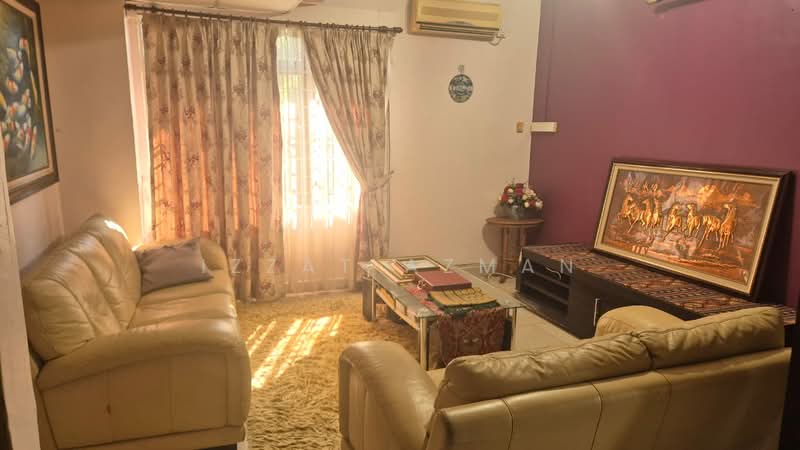 Bungalow for Sale in Tok Sira (Kuantan) - Izzat Azman - Living Room - PropertyGuru.com.my