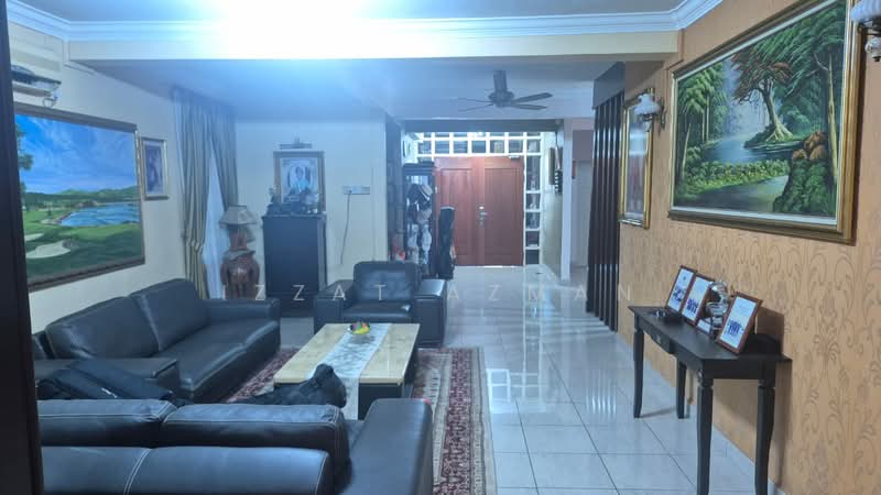Bungalow for Sale in Tok Sira (Kuantan) - Izzat Azman - Living Room - PropertyGuru.com.my