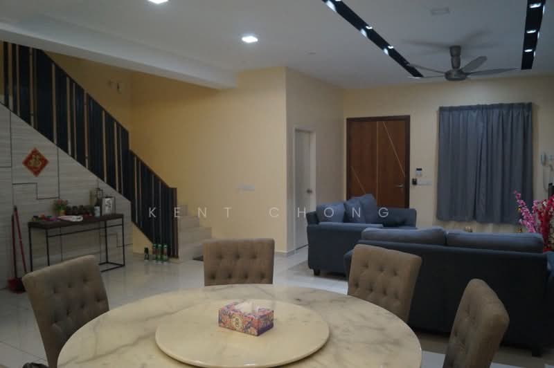 Terraced House for Sale in Batu 9 (Cheras) - Kent Chong - Living Room - PropertyGuru.com.my