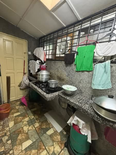 Rumah Teres untuk Dijual di Batu 9 (Cheras) - Kent Chong - Kitchen - PropertyGuru.com.my