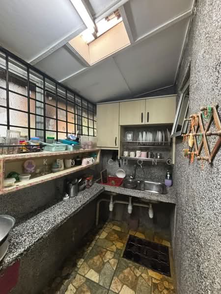 Rumah Teres untuk Dijual di Batu 9 (Cheras) - Kent Chong - Kitchen - PropertyGuru.com.my