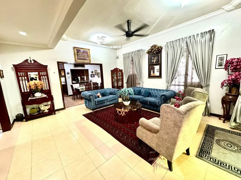 Semi-Detached House for Sale in Ampang (Selangor) - Shiqin Saidin - Living Room - PropertyGuru.com.my