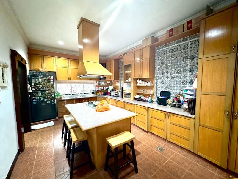 Semi-Detached House for Sale in Ampang (Selangor) - Shiqin Saidin - Kitchen - PropertyGuru.com.my