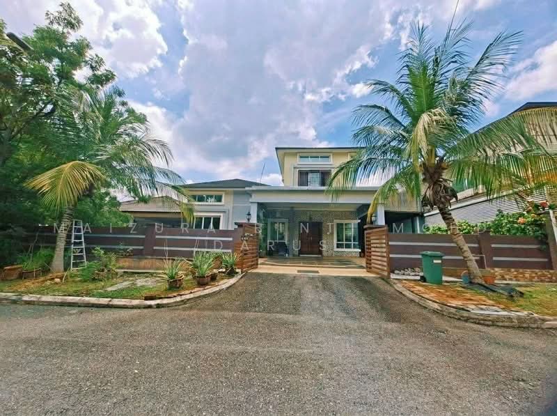 Bungalow for Sale in Bandar Warisan Puteri (Seremban) - Maizura binti Mohd Darus - Exterior - PropertyGuru.com.my