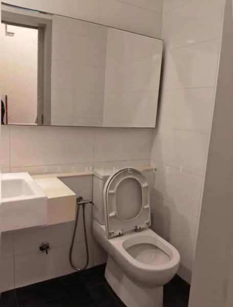 Servis Apartment untuk Disewa di Residential Suites @ HighPark - Jasmine Lee - Bathroom - PropertyGuru.com.my