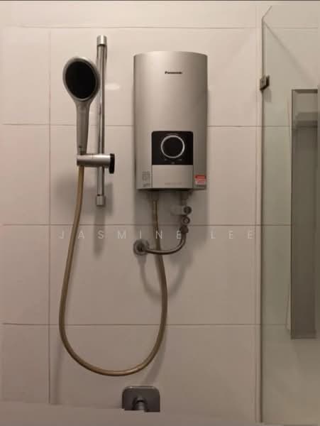 Servis Apartment untuk Disewa di Residential Suites @ HighPark - Jasmine Lee - Bathroom - PropertyGuru.com.my