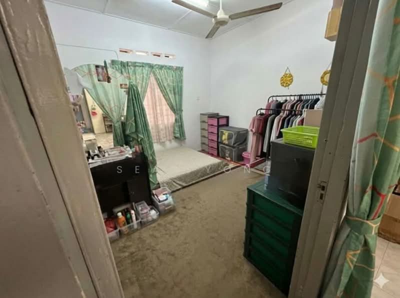 Rumah Teres 1 Tingkat untuk Dijual di Desa Jaya Kepong (Kepong) - Sean Yong - Bedroom - PropertyGuru.com.my