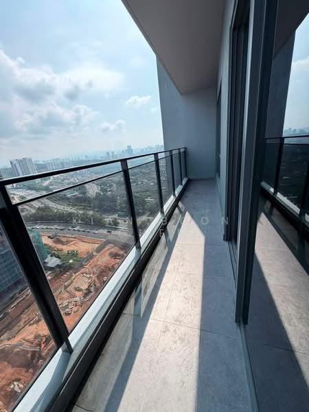 Servis Apartment untuk Disewa di 8th & Stellar - Kian Boon Chee - Balcony - PropertyGuru.com.my