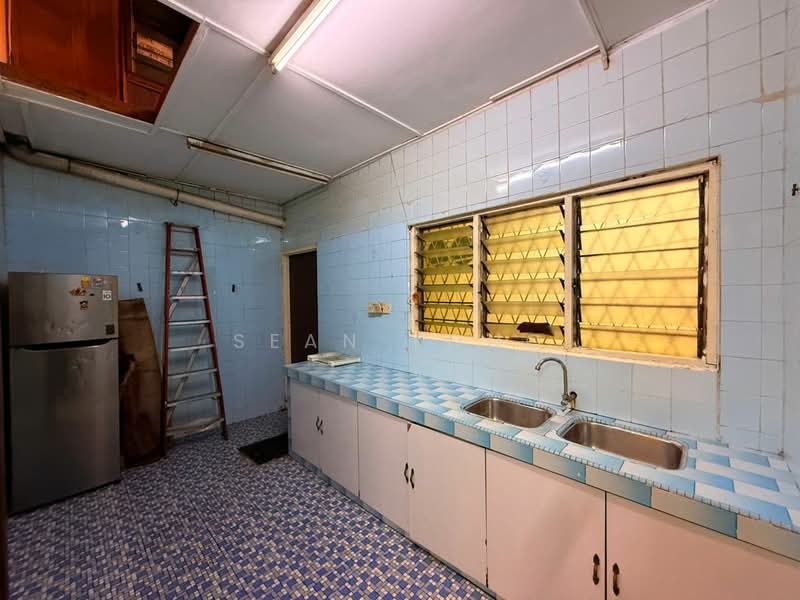1-storey Terraced House for Rent in Desa Jaya Kepong (Kepong) - Sean Yong - Kitchen - PropertyGuru.com.my