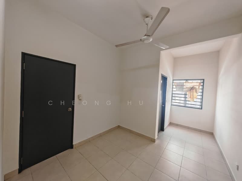 2-storey Terraced House for Rent in Iringan Bayu (Seremban) - Cheong Hu Tan - Interior - PropertyGuru.com.my