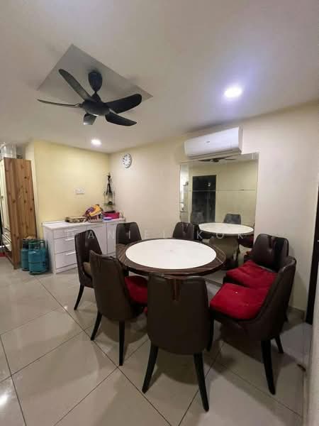 2-storey Terraced House for Sale in Bandar Bukit Tinggi (Klang) - Daniel Kok - Dining Room - PropertyGuru.com.my