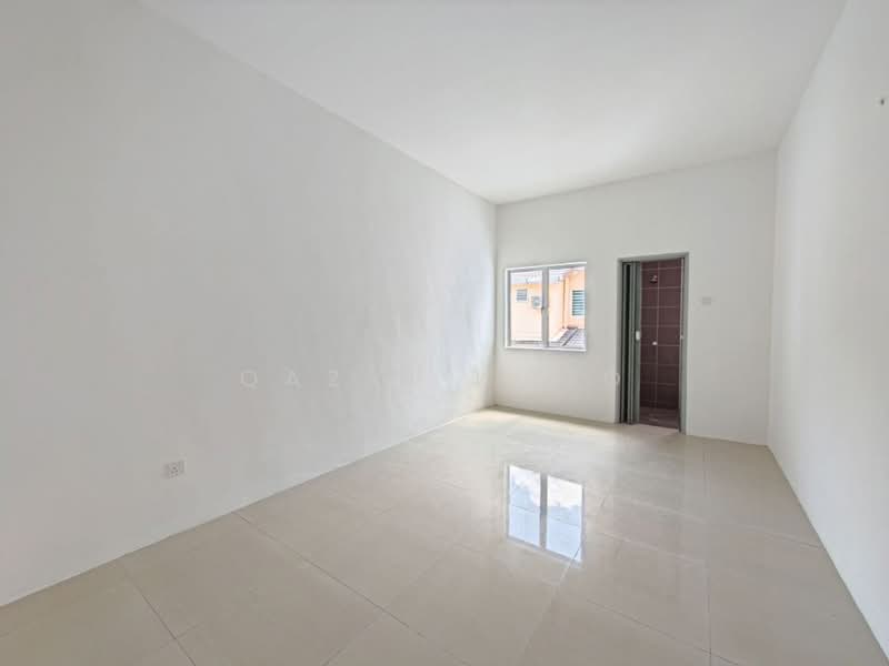 2-storey Terraced House for Sale in Taman Lahat Baru (Lahat) - Qazin Khoo - Interior - PropertyGuru.com.my