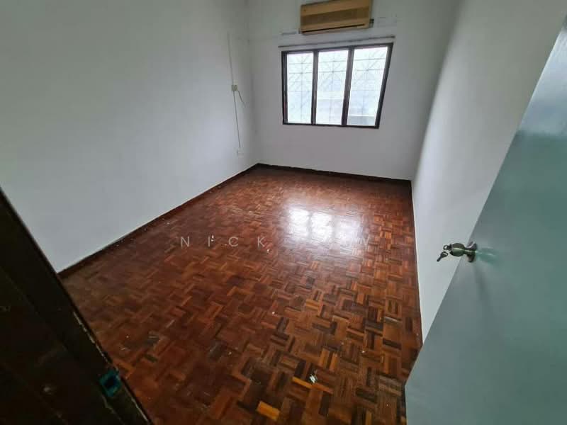 2-storey Terraced House for Rent in Taman Johor Jaya (Johor Bahru) - Nick Low - Interior - PropertyGuru.com.my