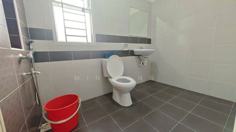 Rumah Teres untuk Dijual di Taman Nusa Perintis 2 (Iskandar Puteri (Nusajaya)) - Min Kong - Bathroom - PropertyGuru.com.my