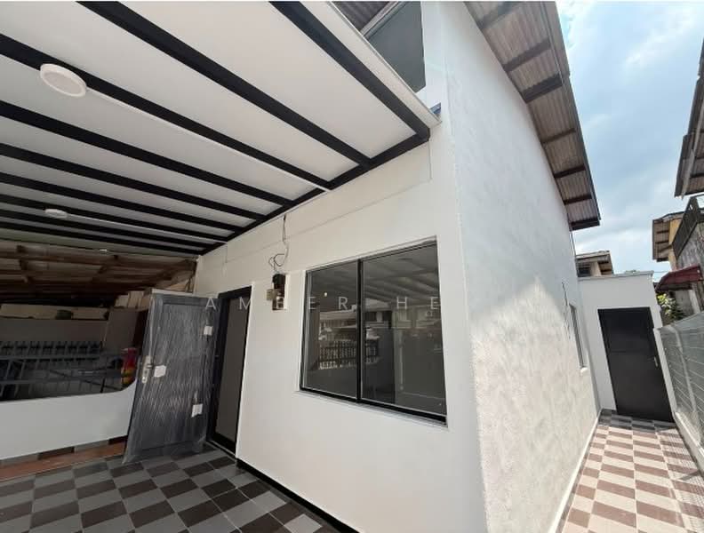 Rumah Teres 2 Tingkat untuk Dijual di Taman Plentong Baru (Masai) - Amber Hew - Exterior - PropertyGuru.com.my