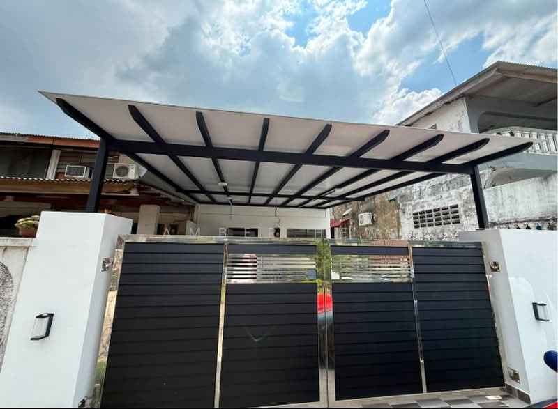 Rumah Teres 2 Tingkat untuk Dijual di Taman Plentong Baru (Masai) - Amber Hew - Exterior - PropertyGuru.com.my