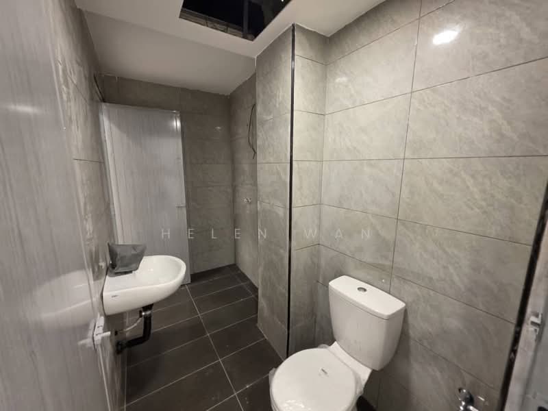Rumah Teres untuk Dijual di Bandar Puteri Klang (Klang) - Helen Wan - Bathroom - PropertyGuru.com.my