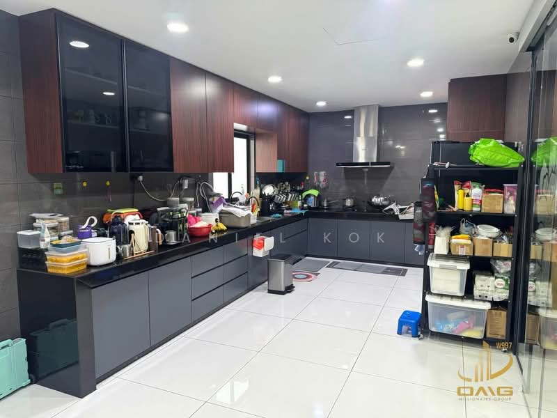3-storey Terraced House for Sale in Ambang Botanic 2 (Klang) - Daniel Kok - Kitchen - PropertyGuru.com.my