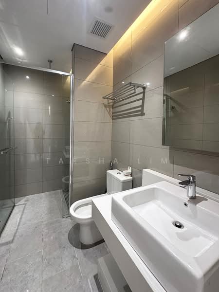 Servis Apartment untuk Dijual di Tribeca - Tarsha Lim - Bathroom - PropertyGuru.com.my