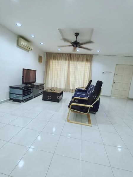 Rumah Teres 3 Tingkat untuk Disewa di Gombak (Selangor) - Jack Liew - Living Room - PropertyGuru.com.my