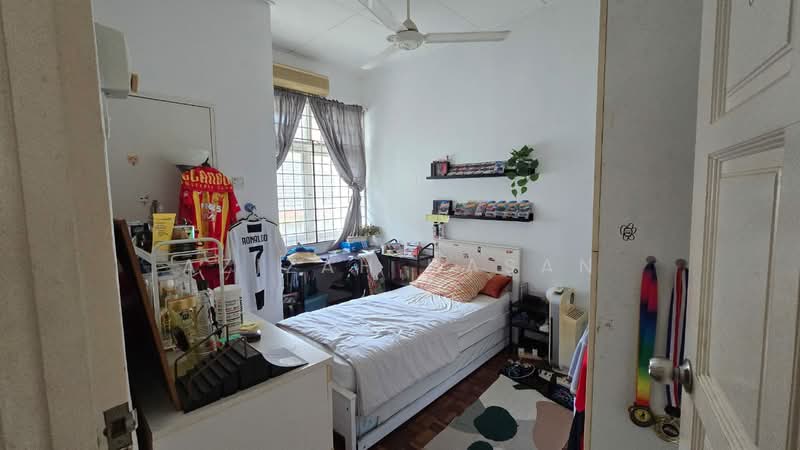 2.5-storey Terraced House for Sale in Bukit Antarabangsa (Ulu Kelang) - Azizah Hasan - PropertyGuru.com.my