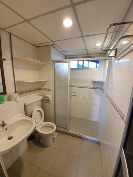 Kondominium untuk Dijual di Mutiara Place (Puncak Mutiara) - Boon Siew - Bathroom - PropertyGuru.com.my
