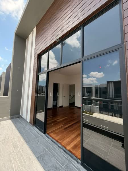 Semi-Detached House for Rent in Taman Sutera Utama (Skudai) - Bell Lum - PropertyGuru.com.my