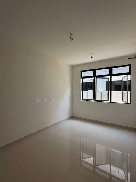 Semi-Detached House for Rent in Taman Sutera Utama (Skudai) - Bell Lum - PropertyGuru.com.my