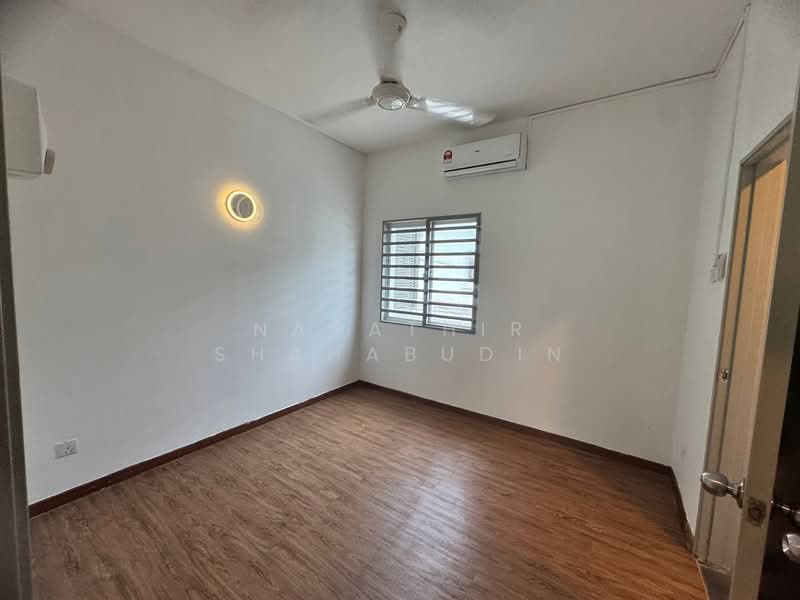 2-storey Terraced House for Sale in Bukit Rahman Putra (Sungai Buloh) - Nahathir Shahabudin - Interior - PropertyGuru.com.my