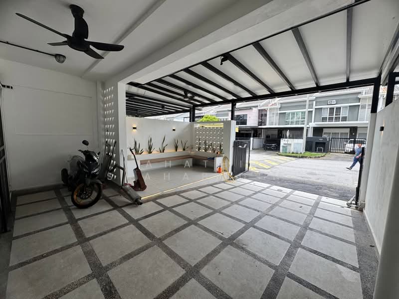 2-storey Terraced House for Sale in Bukit Rahman Putra (Sungai Buloh) - Nahathir Shahabudin - Exterior - PropertyGuru.com.my