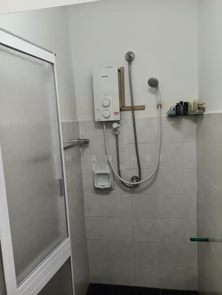 Condominium for Sale at Marina Crescent - Thiam Hee Tan - Bathroom - PropertyGuru.com.my