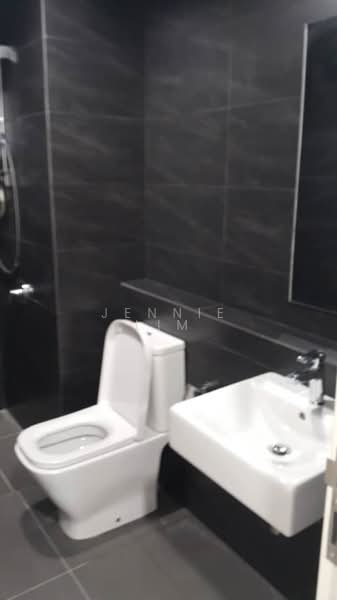 Servis Apartment untuk Disewa di NOVUM - Jennie Lim - Bathroom - PropertyGuru.com.my