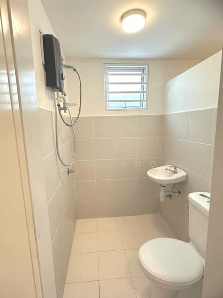 Pangsapuri untuk Disewa di Simfoni @ Eco Majestic - Aivin Thoong - Bathroom - PropertyGuru.com.my
