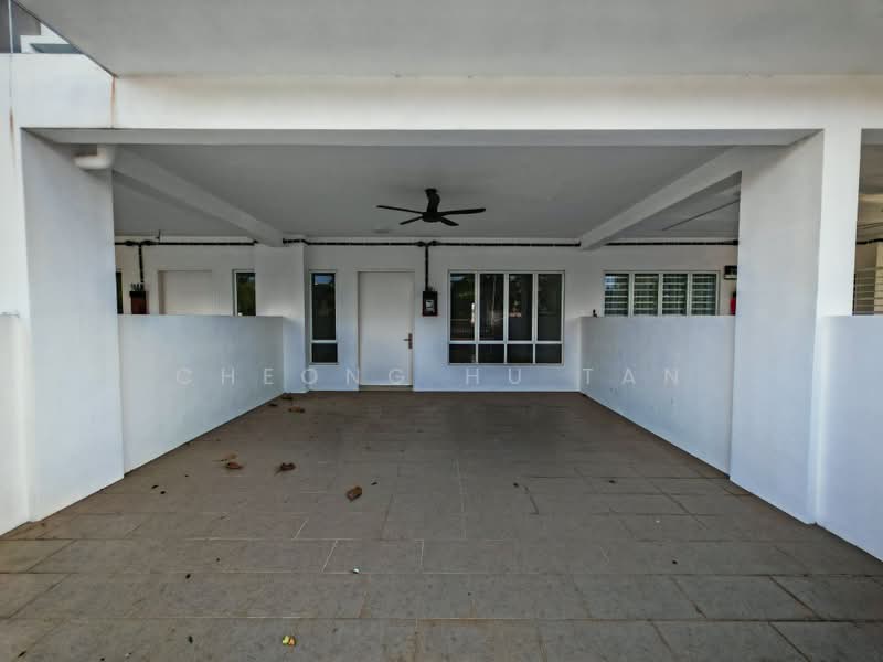 2-storey Terraced House for Rent in Port Dickson (Negeri Sembilan) - Cheong Hu Tan - Entrance - PropertyGuru.com.my