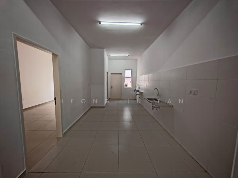 2-storey Terraced House for Rent in Port Dickson (Negeri Sembilan) - Cheong Hu Tan - Kitchen - PropertyGuru.com.my