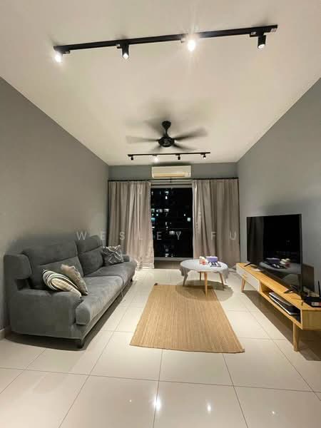 Kondominium untuk Dijual di Oasis 1 - Wesley Fu - Living Room - PropertyGuru.com.my
