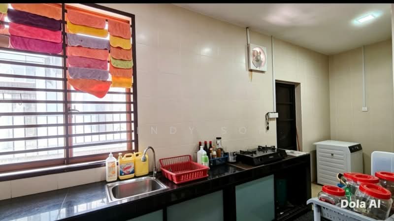 Rumah Kluster untuk Dijual di Austin Heights (Tebrau) - Cindy Soh - Kitchen - PropertyGuru.com.my