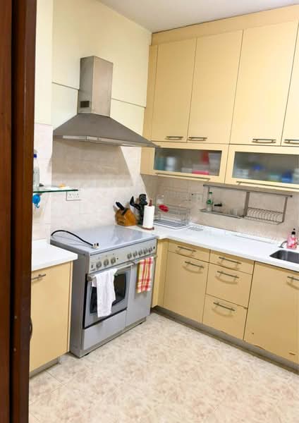 Condominium for Sale at Marina Bay Condominium - Clifton Chee - Kitchen - PropertyGuru.com.my